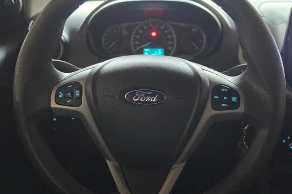 imagem-https://www.socarrao.com.br/sc-vehicle-images-prod/3038490/1785854706019-8346078_5_B_d2234e3403.jpeg