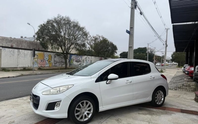 imagem-https://www.socarrao.com.br/sc-vehicle-images-prod/3038592/1785851130191-8330541_2_B_00aa9922bc.jpeg