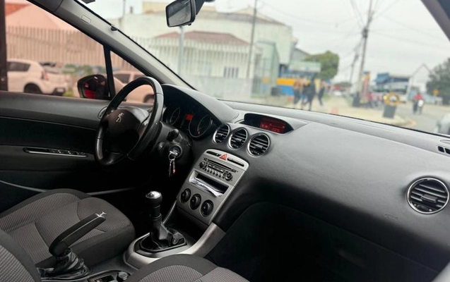 imagem-https://www.socarrao.com.br/sc-vehicle-images-prod/3038592/1785851130196-8330541_6_B_e2055c70e6.jpeg