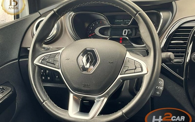 imagem-https://www.socarrao.com.br/sc-vehicle-images-prod/3038610/1789675867152-8228415_8_B_043b6ccf9a.jpeg