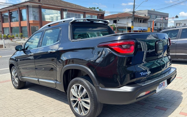 imagem-https://www.socarrao.com.br/sc-vehicle-images-prod/3038865/1785851598242-003_6b7d181b18979faf1b28cf4704a24fc8.jpeg