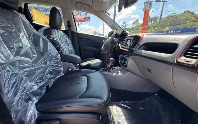imagem-https://www.socarrao.com.br/sc-vehicle-images-prod/3038865/1785851598256-003_6a84b1803414801b7765c6beb0abdff4.jpeg