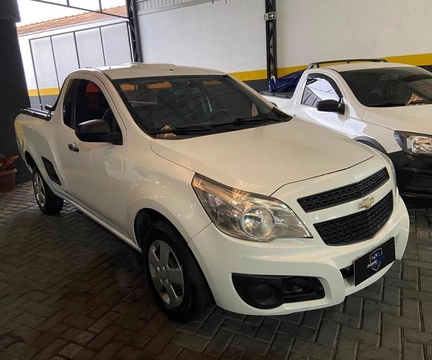 Chevrolet Montana 2015 Branco — foto 1 de 3