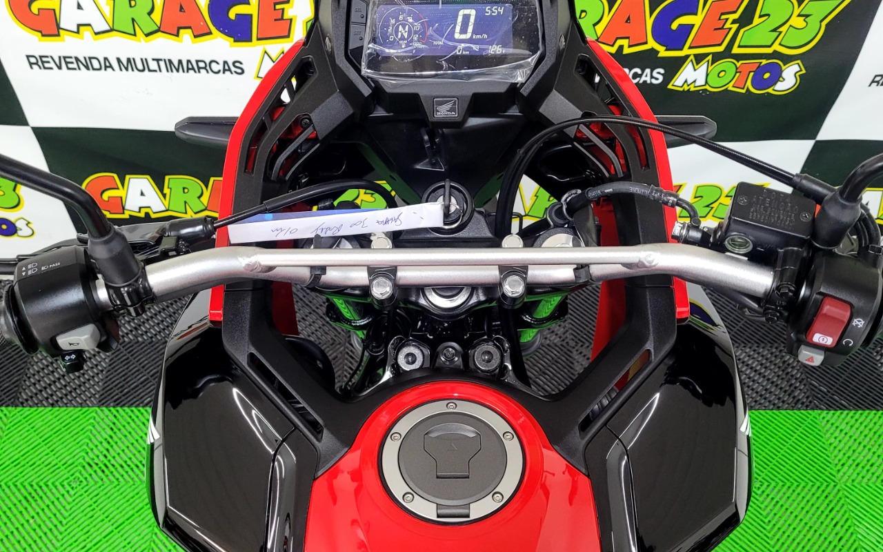 imagem-https://www.socarrao.com.br/sc-vehicle-images-prod/3039001/1785852171829-SU1HLTIwMjYwNzIwLVdBMDA0NigxKS5qcGc.jpg