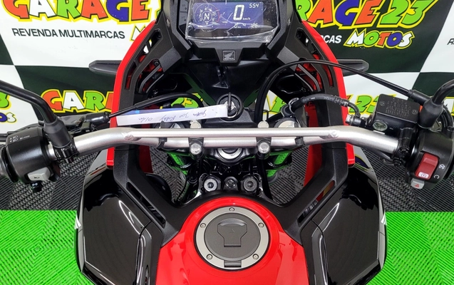 imagem-https://www.socarrao.com.br/sc-vehicle-images-prod/3039001/1785852171829-SU1HLTIwMjYwNzIwLVdBMDA0NigxKS5qcGc.jpg