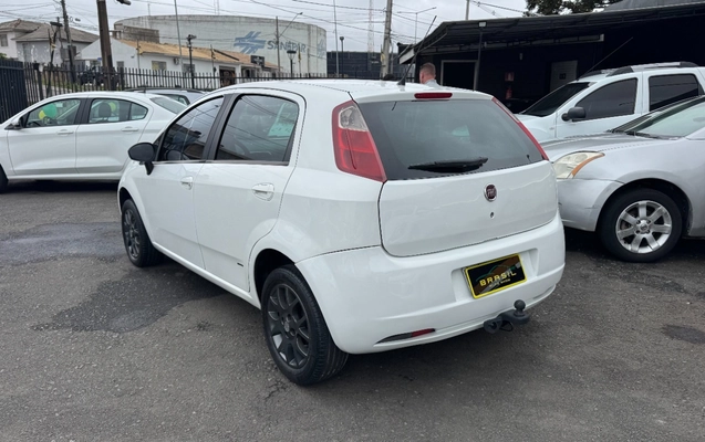 imagem-https://www.socarrao.com.br/sc-vehicle-images-prod/3039015/1789829608209-SU1HXzkzNjAuanBlZw.jpeg
