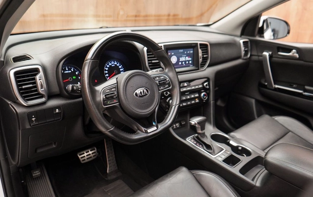 imagem-https://www.socarrao.com.br/sc-vehicle-images-prod/3039115/1785852339718-gb-efe8bc7.jpg