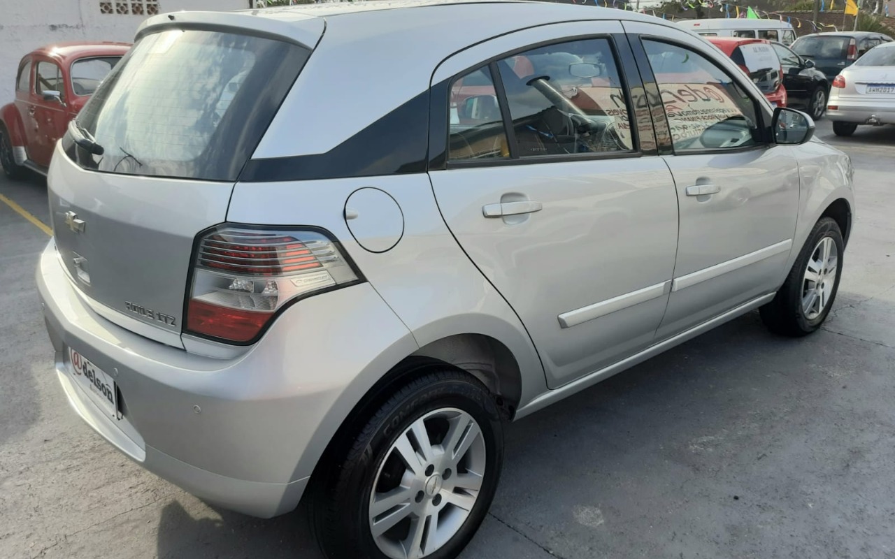 imagem-https://www.socarrao.com.br/sc-vehicle-images-prod/3039266/1785852760733-MDQuamZpZg.jfif