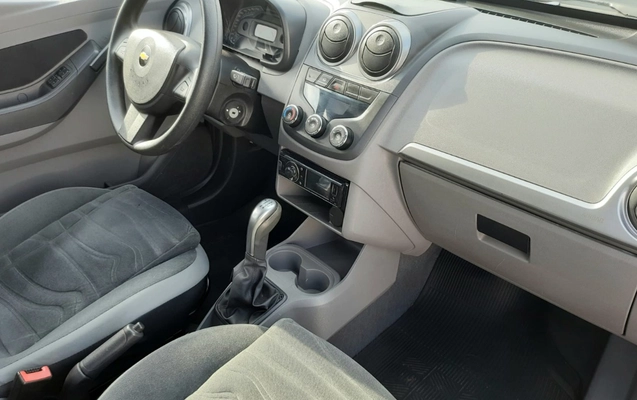 imagem-https://www.socarrao.com.br/sc-vehicle-images-prod/3039266/1785852761383-MDkuamZpZg.jfif