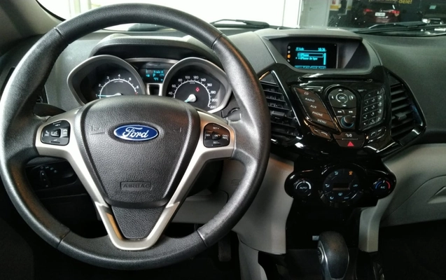 imagem-https://www.socarrao.com.br/sc-vehicle-images-prod/3039529/1785853386196-raIKlIG2wNSltaCTKDUXvYPLTTqPTjBR.jpg