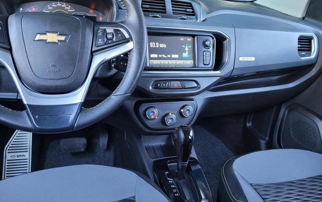 imagem-https://www.socarrao.com.br/sc-vehicle-images-prod/3039995/1789412796633-8159419_13_B_7c1cf247ba.jpeg