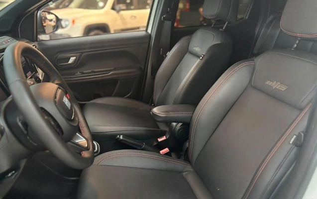 imagem-https://www.socarrao.com.br/sc-vehicle-images-prod/3040160/1788543803833-8346622_1_B_e583cfa6cb.jpeg