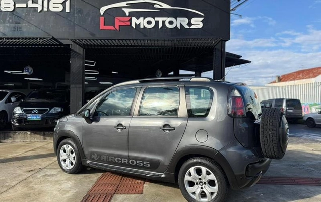 imagem-https://www.socarrao.com.br/sc-vehicle-images-prod/3040184/1789574319259-8134147_6_B_49879dfe8b.jpeg