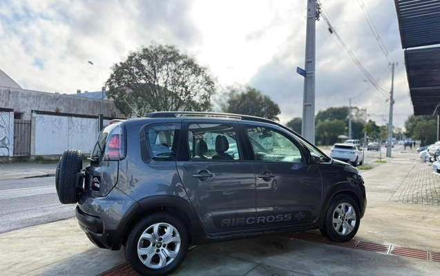 imagem-https://www.socarrao.com.br/sc-vehicle-images-prod/3040184/1789574319262-8134147_5_B_8de121ecaf.jpeg