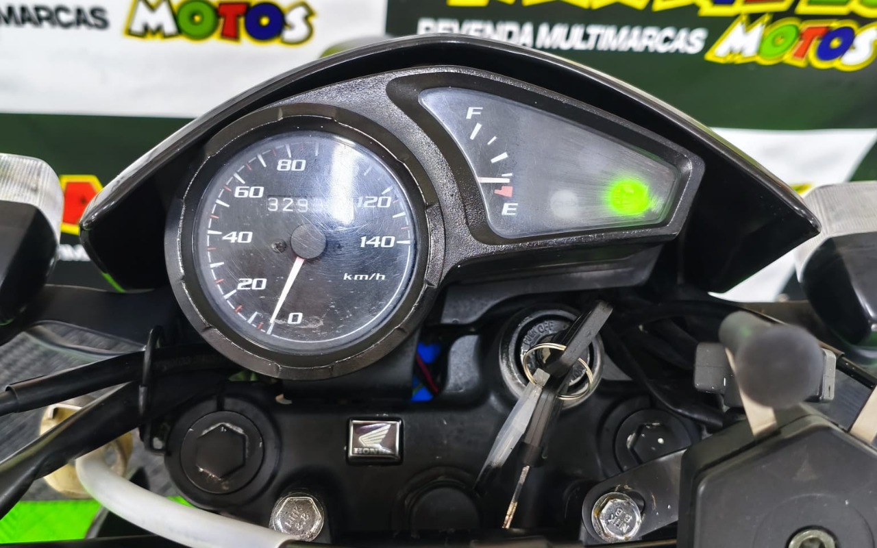 imagem-https://www.socarrao.com.br/sc-vehicle-images-prod/3040422/1785855768231-SU1HLTIwMjYwNjI1LVdBMDAwNigxKS5qcGc.jpg