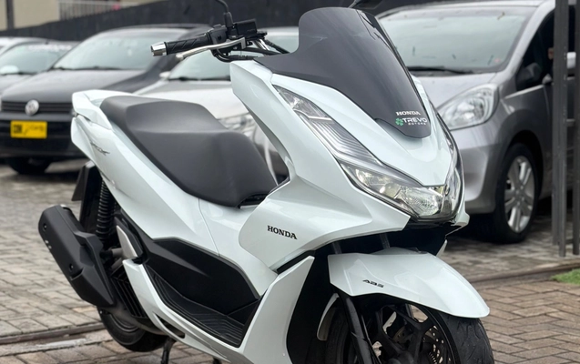 imagem-https://www.socarrao.com.br/sc-vehicle-images-prod/3041157/1786042369122-SU1HXzA2MjUuanBlZw.jpeg