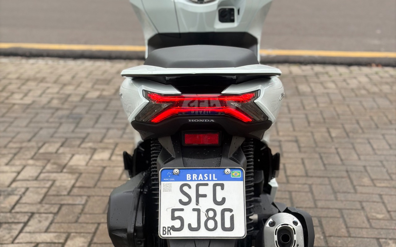 imagem-https://www.socarrao.com.br/sc-vehicle-images-prod/3041157/1786042369807-SU1HXzA2MzIuanBlZw.jpeg