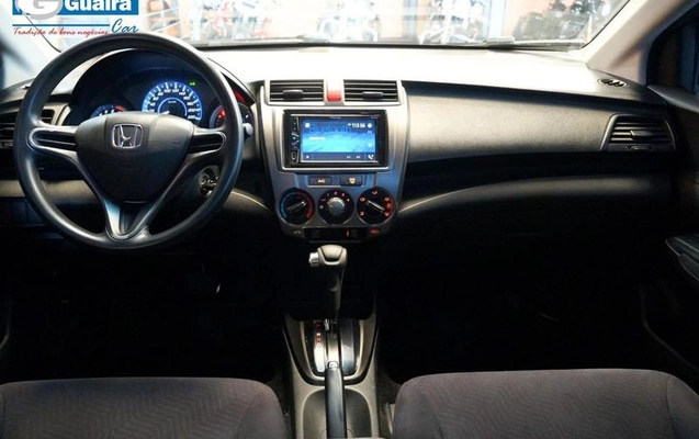 imagem-https://www.socarrao.com.br/sc-vehicle-images-prod/3041814/1789388582319-8321298_6_B_fc9e8a27ed.jpeg