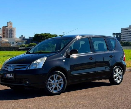 Nissan LIVINA 1.6 16V Flex Fuel 5p 2013 Preto — foto 1 de 3