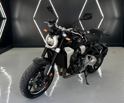 Honda CB 1000R/ABS 2021 Preto — foto 1 de 3
