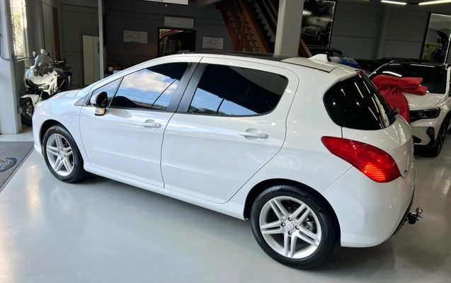 imagem-https://www.socarrao.com.br/sc-vehicle-images-prod/3042435/1785861087193-7_035318.jpg