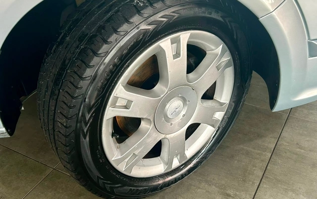imagem-https://www.socarrao.com.br/sc-vehicle-images-prod/3042704/1785861610784-002a8db9cbde4e9fa4c6dfea35ae43bb_1785861559393.jpg