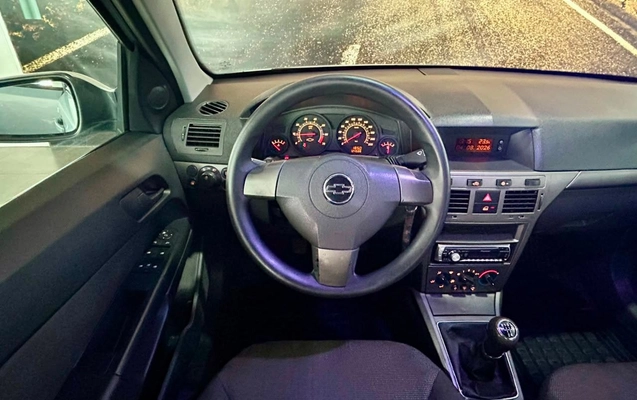 imagem-https://www.socarrao.com.br/sc-vehicle-images-prod/3042704/1785861610785-25ec8b7826b14ac88954b41b8c11a800_1785861559403.jpg