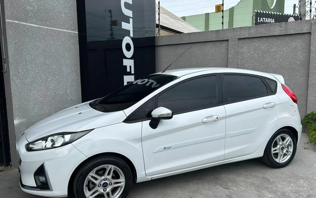 imagem-https://www.socarrao.com.br/sc-vehicle-images-prod/3042918/1785862415334-8347183_9_B_75df900246.jpeg