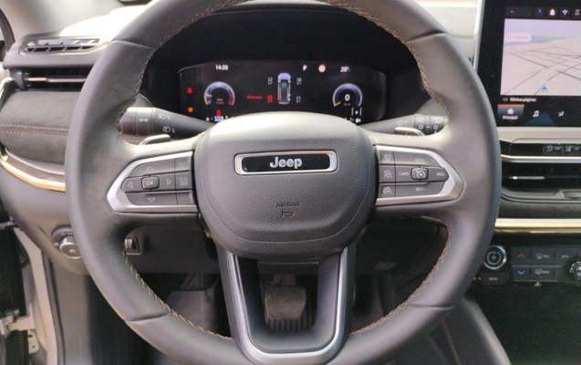 imagem-https://www.socarrao.com.br/sc-vehicle-images-prod/3042938/1789652929104-5EeRdm4mZdTJMFwe9zru1ksK6gECYEn6.jpg