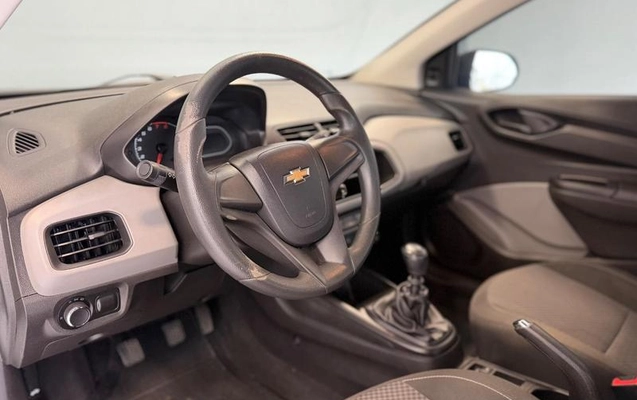 imagem-https://www.socarrao.com.br/sc-vehicle-images-prod/3043045/1788186779723-8336216_7_B_e36b87d8d8.jpeg