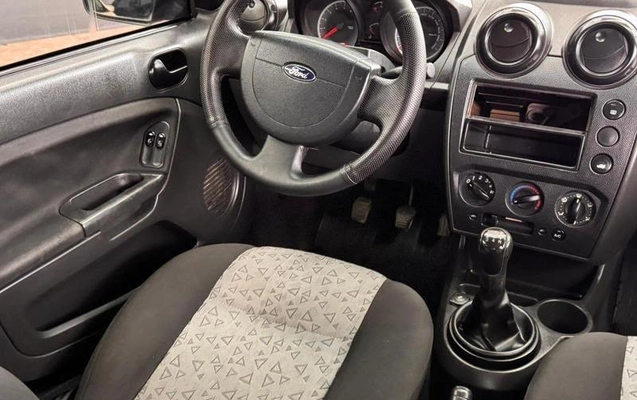 imagem-https://www.socarrao.com.br/sc-vehicle-images-prod/3043169/1787151356230-8340595_11_B_37f380360a.jpeg