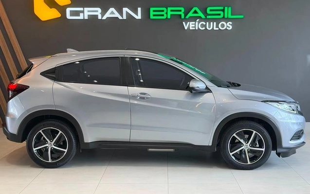 imagem-https://www.socarrao.com.br/sc-vehicle-images-prod/3043320/1788366287279-8347188_13_B_99733bbb4b.jpeg