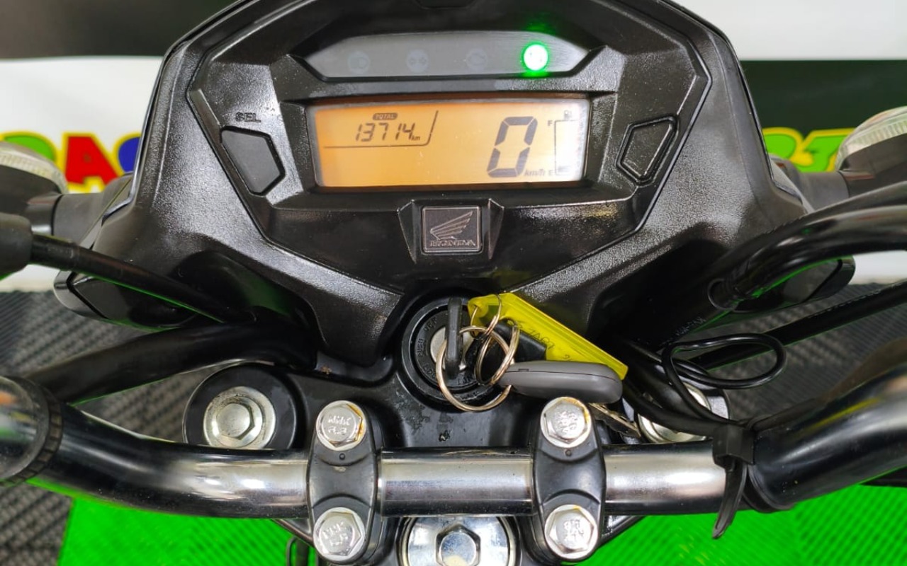 imagem-https://www.socarrao.com.br/sc-vehicle-images-prod/3043491/1785864152298-SU1HLTIwMjUxMDE3LVdBMDAxMC5qcGc.jpg