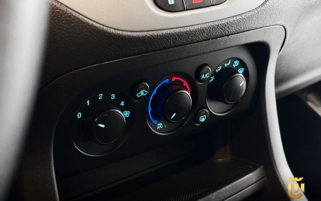 imagem-https://www.socarrao.com.br/sc-vehicle-images-prod/3043539/1785864267304-696680_6332172.jpg