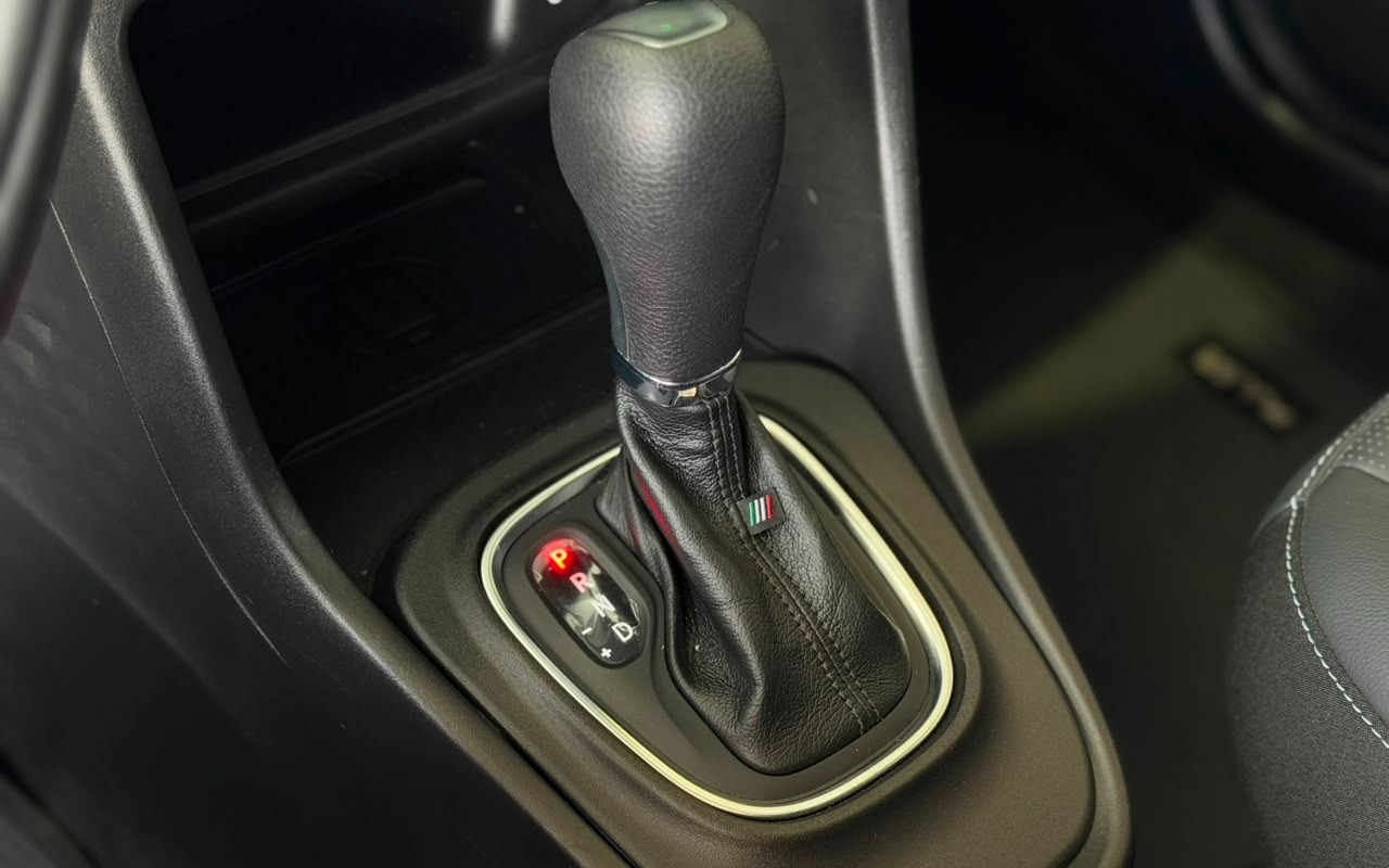 imagem-https://www.socarrao.com.br/sc-vehicle-images-prod/3043541/1785864287015-V2hhdHNBcHAgSW1hZ2UgMjAyNi0wOC0wNCBhdCAxMS41NS4yMCAoMikuanBlZw.jpeg