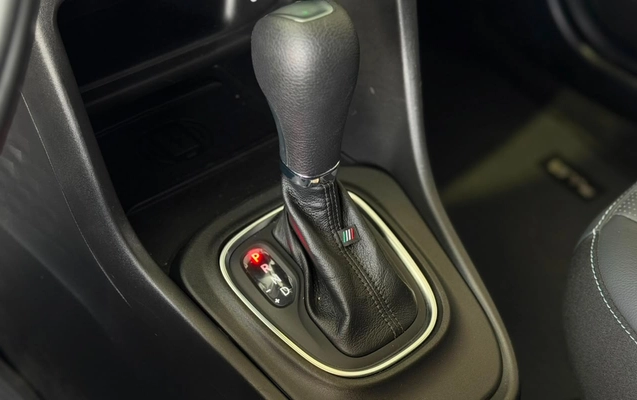 imagem-https://www.socarrao.com.br/sc-vehicle-images-prod/3043541/1785864287015-V2hhdHNBcHAgSW1hZ2UgMjAyNi0wOC0wNCBhdCAxMS41NS4yMCAoMikuanBlZw.jpeg