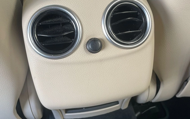 imagem-https://www.socarrao.com.br/sc-vehicle-images-prod/3043742/1785864877299-d79e3613-1631-4b7a-8bf9-ea9c9d57fd49.jpg
