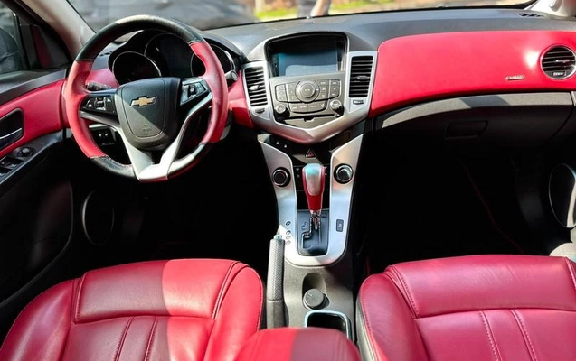 imagem-https://www.socarrao.com.br/sc-vehicle-images-prod/3043951/1789135069507-8335882_11_B_a811b0f21b.jpeg