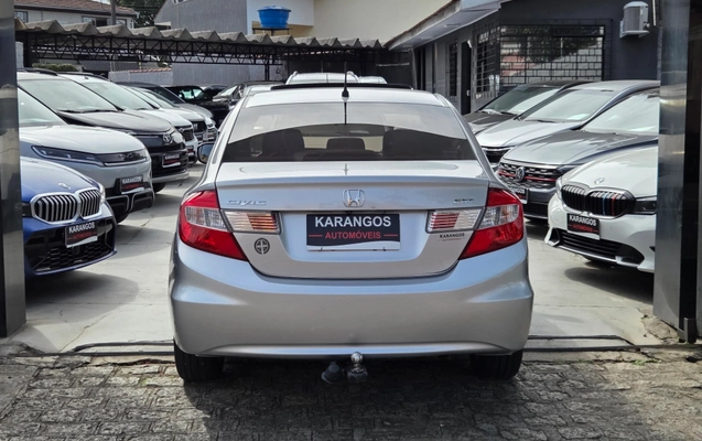 imagem-https://www.socarrao.com.br/sc-vehicle-images-prod/3043990/1787949894692-b532a25a-e110-4c69-b7d9-62083b0cbe7d.jpg