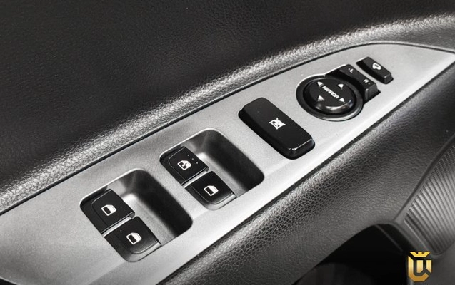 imagem-https://www.socarrao.com.br/sc-vehicle-images-prod/3044232/1785866599998-697312_6340356.jpg