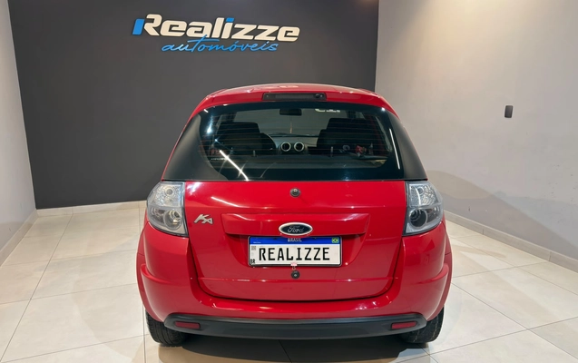 imagem-https://www.socarrao.com.br/sc-vehicle-images-prod/3044243/1785866620067-003_a0334a32bac1b1102b865445d7ccae52.jpeg
