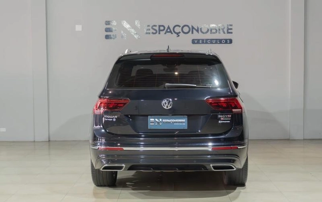 imagem-https://www.socarrao.com.br/sc-vehicle-images-prod/3044667/1789081950295-8347894_9_B_7c0ab7d958.jpeg
