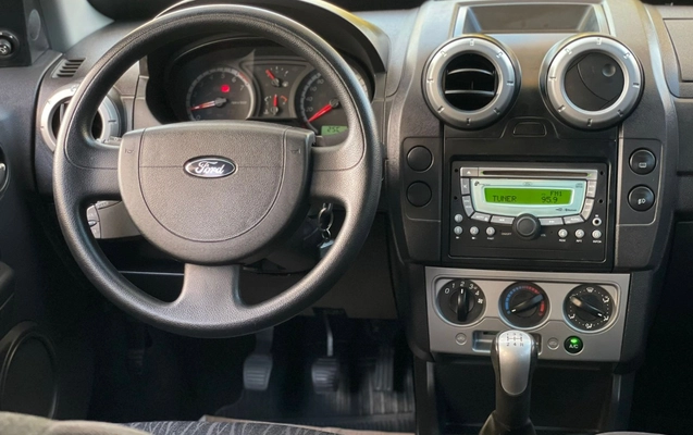 imagem-https://www.socarrao.com.br/sc-vehicle-images-prod/3044941/1785869474333-V2hhdHNBcHAgSW1hZ2UgMjAyNi0wNC0wOSBhdCA2LjQxLjUwIFBNICg0KS5qcGVn.jpeg
