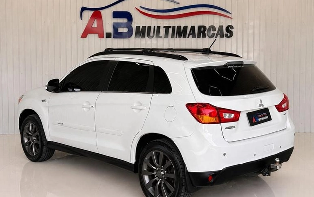 imagem-https://www.socarrao.com.br/sc-vehicle-images-prod/3045026/1785944232089-8347981_13_B_b315dd88a5.jpeg