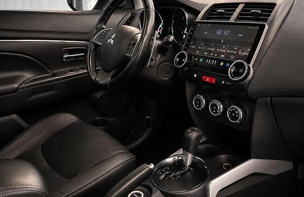 imagem-https://www.socarrao.com.br/sc-vehicle-images-prod/3045026/1785944232100-8347981_13_B_4149dfa92e.jpeg
