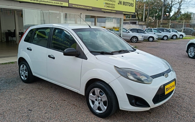 imagem-https://www.socarrao.com.br/sc-vehicle-images-prod/3045050/1785869807054-MGU0YTBjNTQtY2MxMy00NzkxLWJkNDEtMjkwYjU4N2FmODg4LmpwZw.jpg