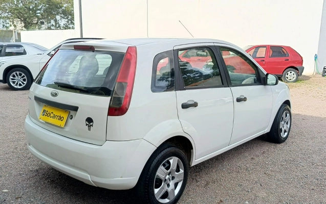 imagem-https://www.socarrao.com.br/sc-vehicle-images-prod/3045050/1785869807402-ZWE4NjEyYTMtMzAzNS00NTNlLWI0YWQtMGFkN2E5YjMxZTVjLmpwZw.jpg