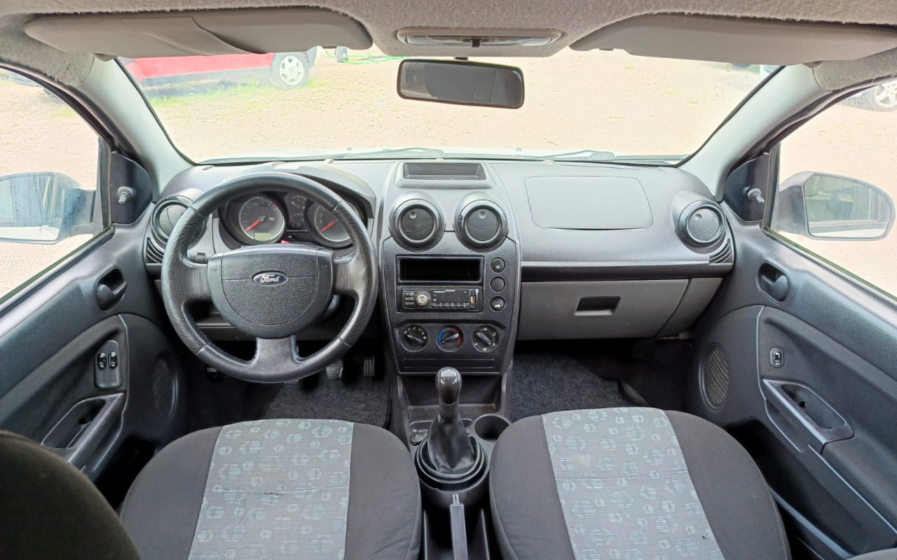 imagem-https://www.socarrao.com.br/sc-vehicle-images-prod/3045050/1785869808311-NWU3MjZkYzktNjZiNi00MmZkLWIzZjYtZTU0YmM3M2QxOWZjLmpwZw.jpg
