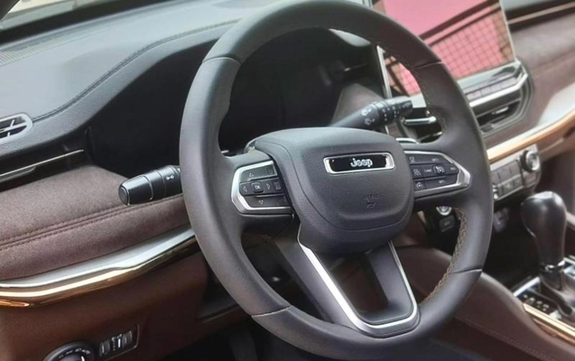 imagem-https://www.socarrao.com.br/sc-vehicle-images-prod/3045116/1788449417614-8348126_0_B_f40f6cd22e.jpeg