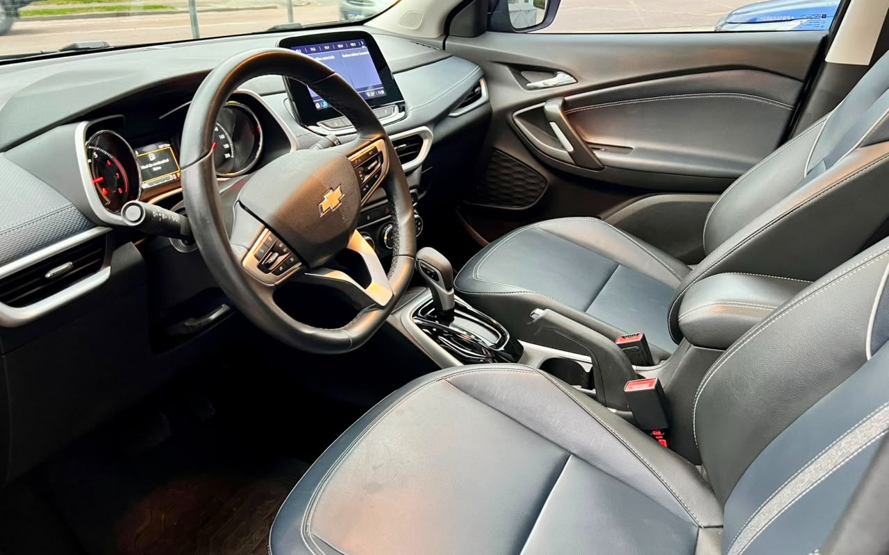 imagem-https://www.socarrao.com.br/sc-vehicle-images-prod/3045182/1785870460416-OGU4ZmUwNWItYWIyOC00ZTc2LTllZDAtZjU2NDVkMWE5NDhiLmpwZw.jpg
